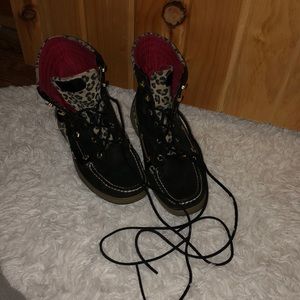 Sperry Boots! 🖤❤️